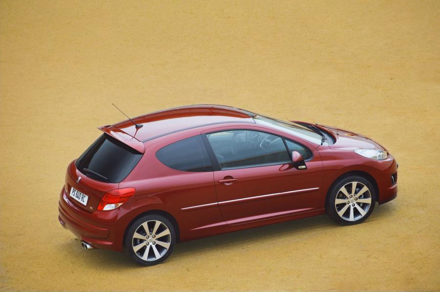  Peugeot 207 RC 2010 года  (фото 18 из 27)